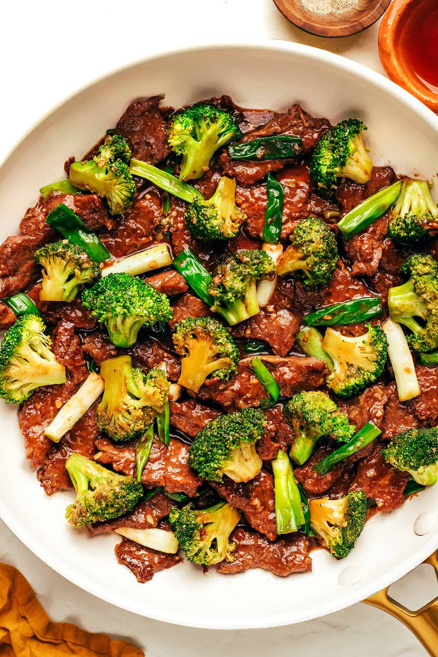 This easy beef and broccoli stir-fry features tender steak, crisp broccoli, and a bold, garlicky sauce — all ready in just 30 minutes. beef and broccoli stir-fry in pan